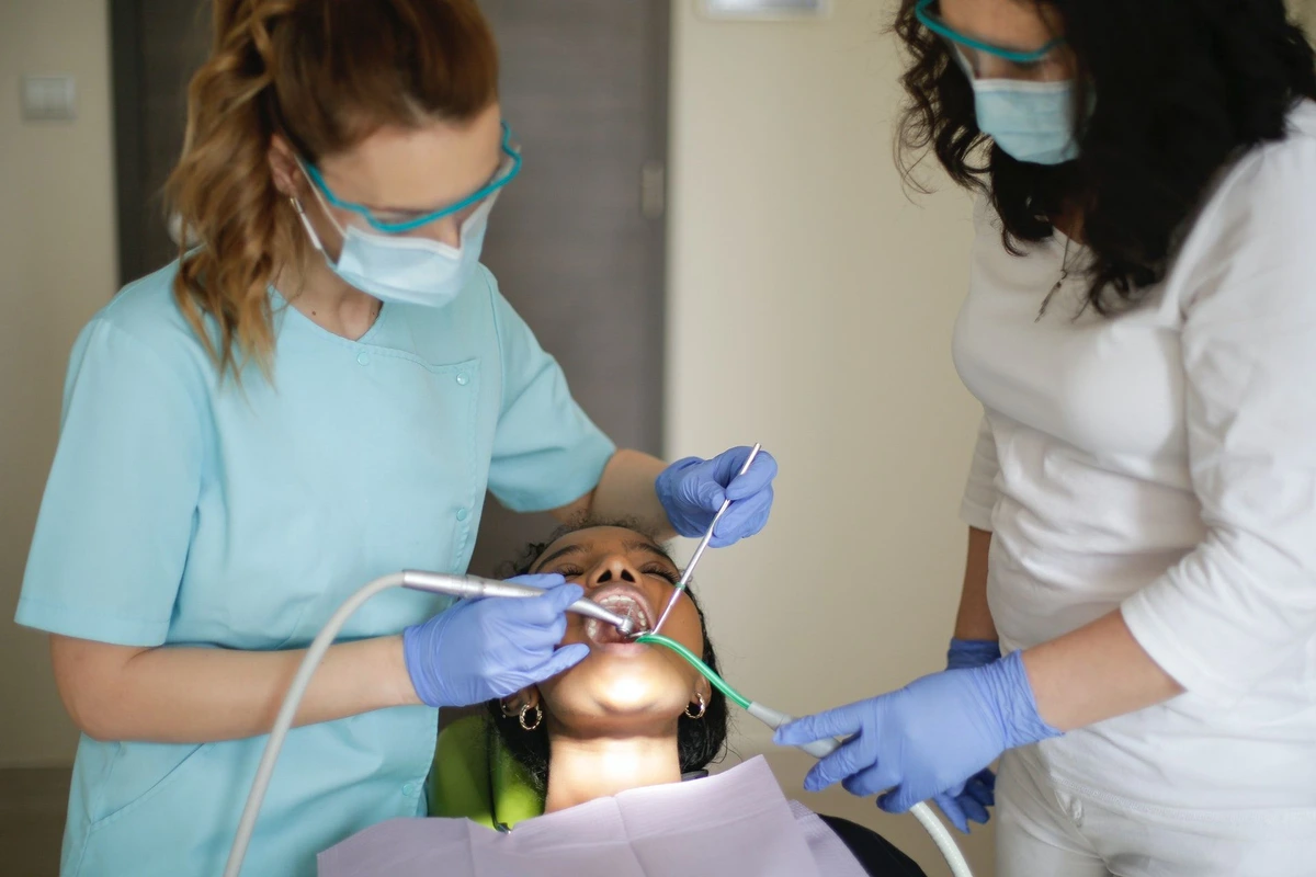 how much is a visit to the dentist without insurance